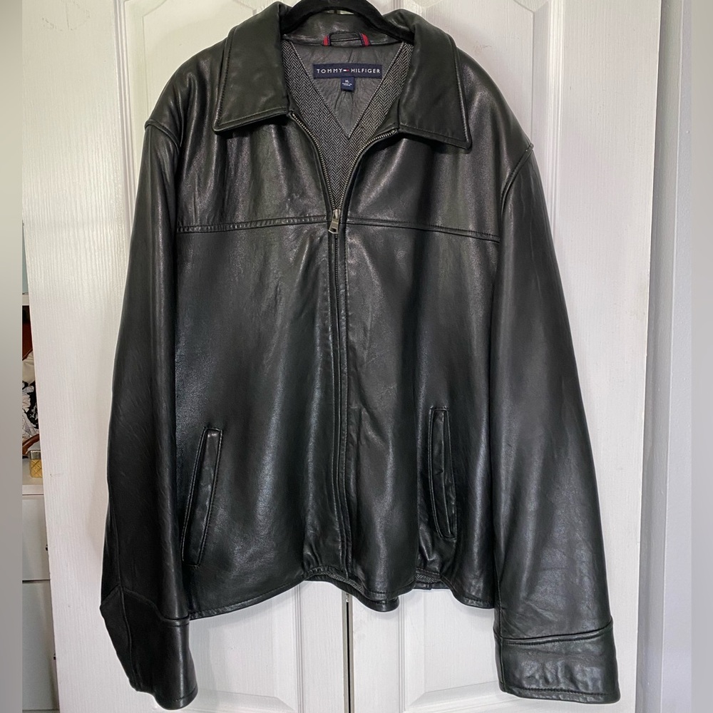 Tommy Hilfiger Black Leather Jacket XL great biker motorcycle jacket